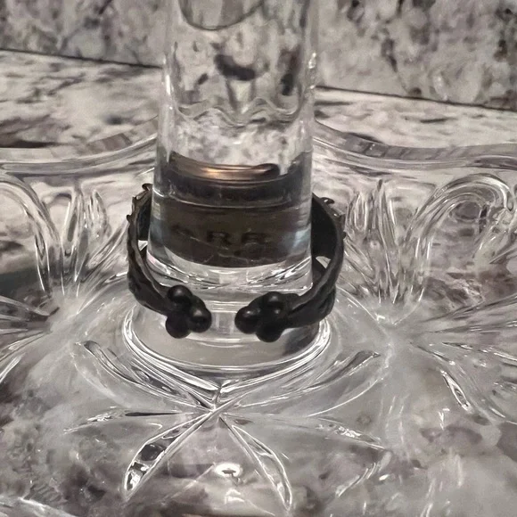 Sorrelli Adjustable 5 Stone Ring - Picture 3 of 8